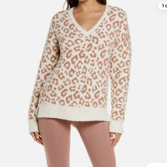13. UGG Ugg Cecilia V-neck Sweater Snow Leopard - Picture 8 of 16
